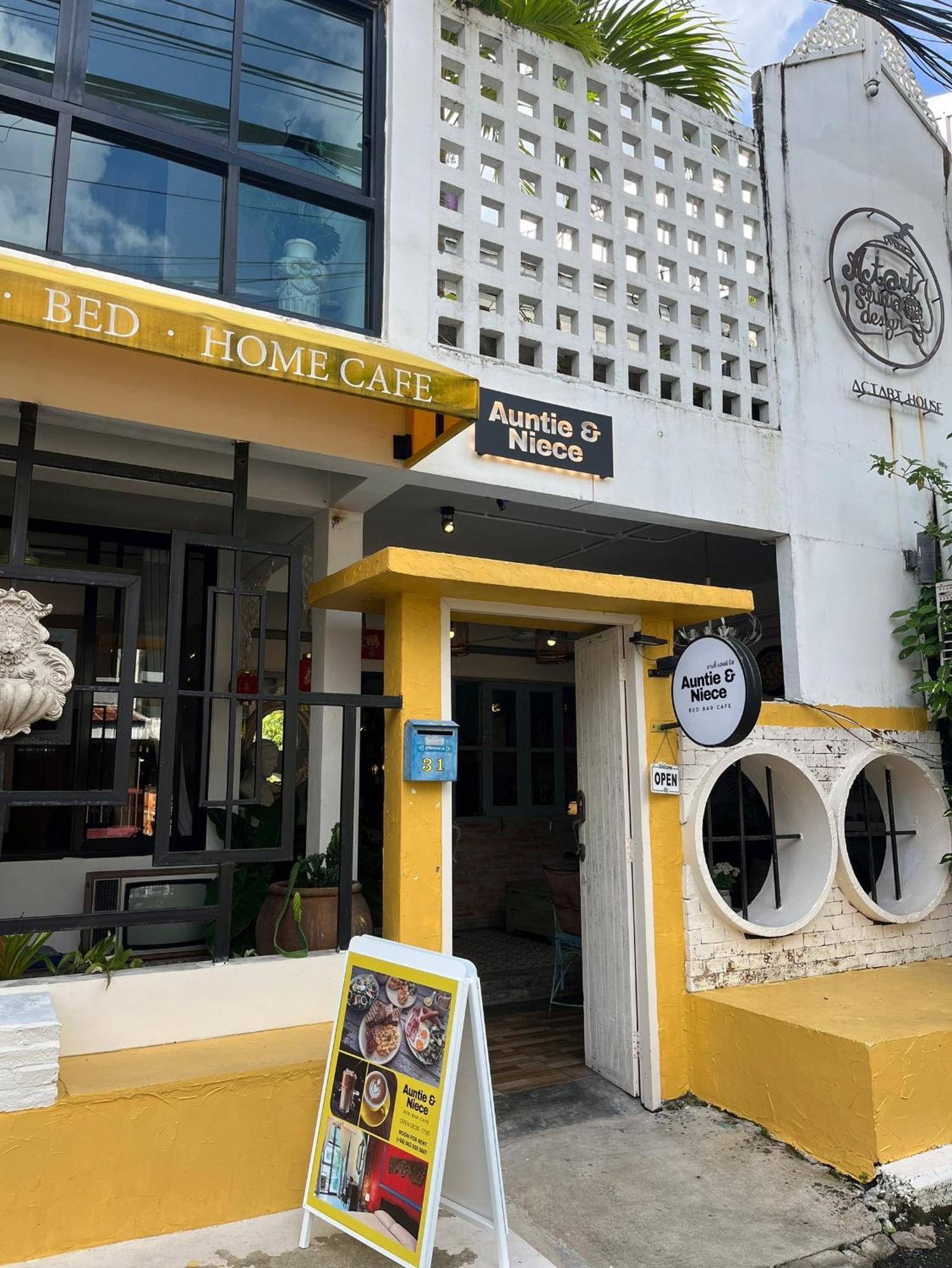 Appartamento Auntie & Niece Phuket Ban Sam Kong Esterno foto